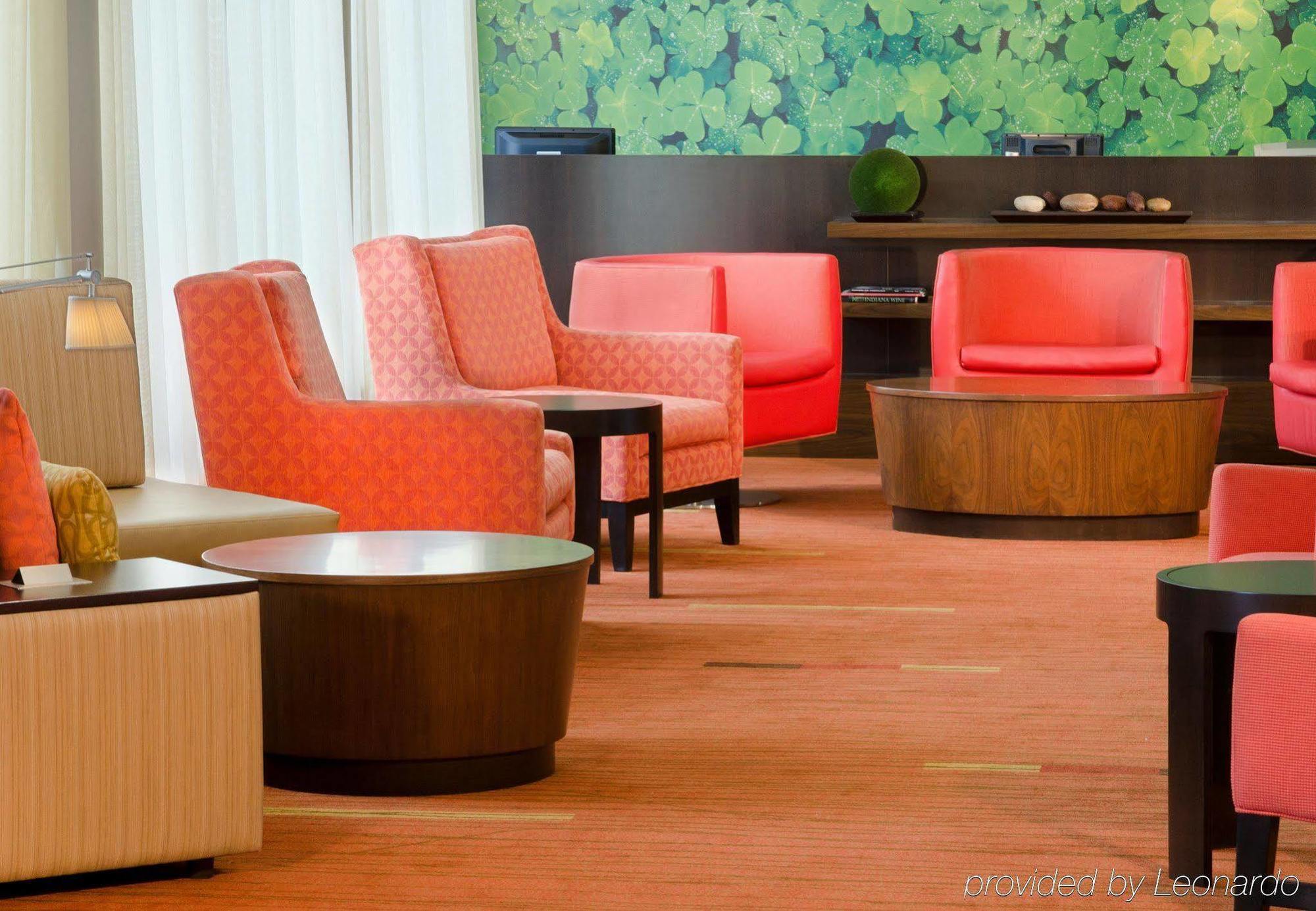 מלון Courtyard By Marriott Indianapolis Airport מראה חיצוני תמונה